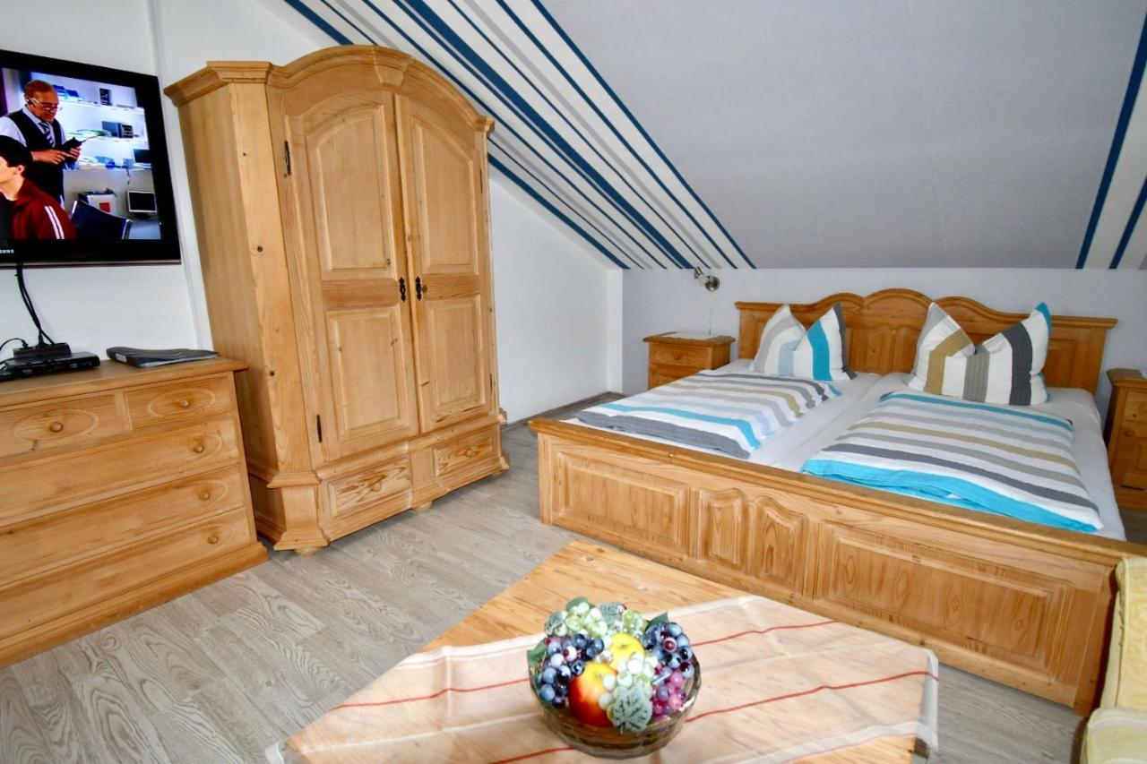 Gaestehaus Steuer Bruttig-Fankel Esterno foto